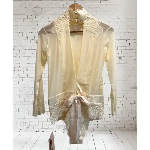 We Are HAH Take HAH Bow Reversible Bodysuit Creme Shear Lace Plunge NWT size M - Picture 7 of 15